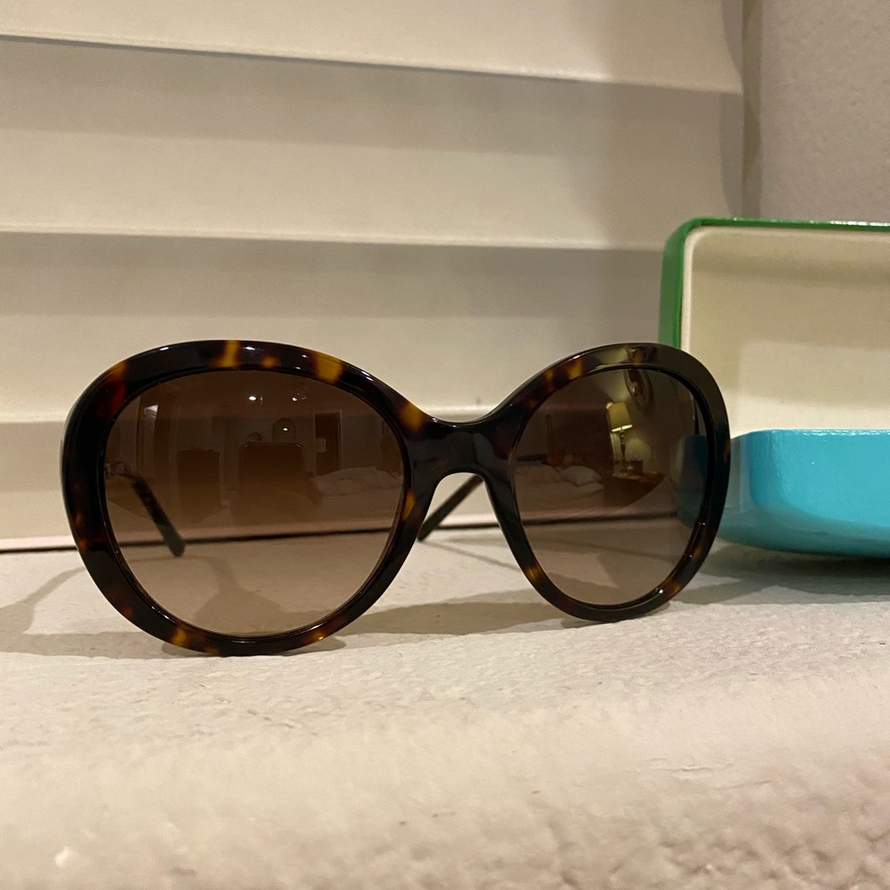 Women’s Burberry Sunglasses - 100% Authentic!